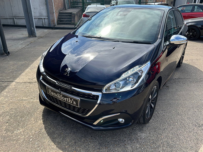 Peugeot 208 1.2 PureTech Tech Edition Hatchback 5dr Petrol EAT Euro 6 (s/s) (110 ps) 5dr Automatic 2026