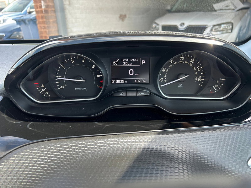 Peugeot 208 1.2 PureTech Tech Edition Hatchback 5dr Petrol EAT Euro 6 (s/s) (110 ps) 5dr Automatic 2026