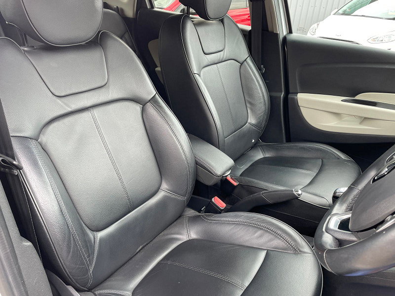 Renault Captur 0.9 TCe ENERGY GT Line SUV 5dr Petrol Manual Euro 6 (s/s) (90 ps) 5dr Manual 2026