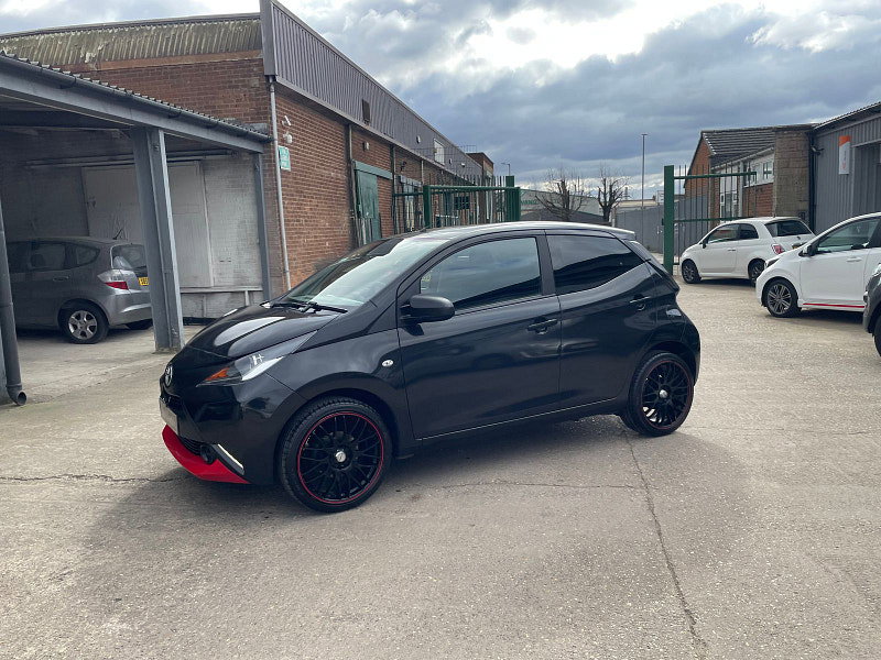 Toyota Aygo 1.0 VVT-i x Hatchback 5dr Petrol Manual Euro 6 (68 ps) 5dr Manual 2026