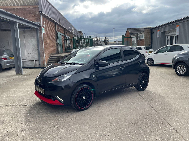 Toyota Aygo 1.0 VVT-i x Hatchback 5dr Petrol Manual Euro 6 (68 ps) 5dr Manual 2026