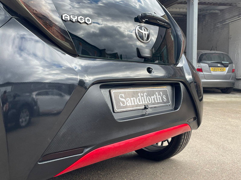 Toyota Aygo 1.0 VVT-i x Hatchback 5dr Petrol Manual Euro 6 (68 ps) 5dr Manual 2026
