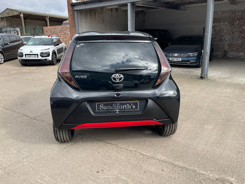 Toyota Aygo 1.0 VVT-i x Hatchback 5dr Petrol Manual Euro 6 (68 ps) 5dr Manual 2026
