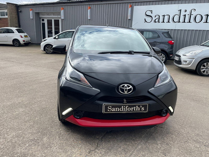 Toyota Aygo 1.0 VVT-i x Hatchback 5dr Petrol Manual Euro 6 (68 ps) 5dr Manual 2026