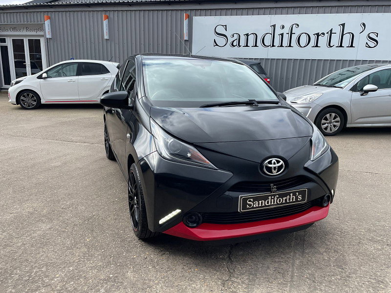 Toyota Aygo 1.0 VVT-i x Hatchback 5dr Petrol Manual Euro 6 (68 ps) 5dr Manual 2026