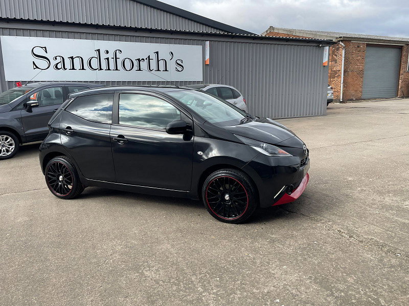 Toyota Aygo 1.0 VVT-i x Hatchback 5dr Petrol Manual Euro 6 (68 ps) 5dr Manual 2026