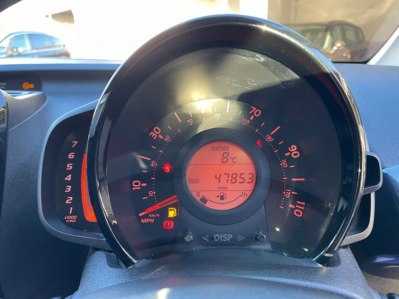 Toyota Aygo 1.0 VVT-i x-pression x-wave 5dr Petrol Manual Euro 5 Euro 5 (68 ps) 5dr Manual 2026