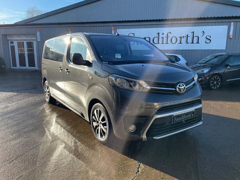 Toyota PROACE Verso 2.0D Family Medium MPV 5dr Diesel Manual MWB Euro 6 (s/s) (8 Seat) (150 ps) 5dr Manual 2026