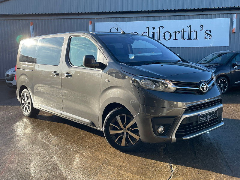 Toyota PROACE Verso 2.0D Family Medium MPV 5dr Diesel Manual MWB Euro 6 (s/s) (8 Seat) (150 ps) 5dr Manual 2026