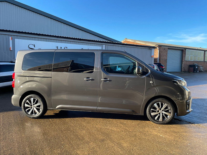Toyota PROACE Verso 2.0D Family Medium MPV 5dr Diesel Manual MWB Euro 6 (s/s) (8 Seat) (150 ps) 5dr Manual 2026