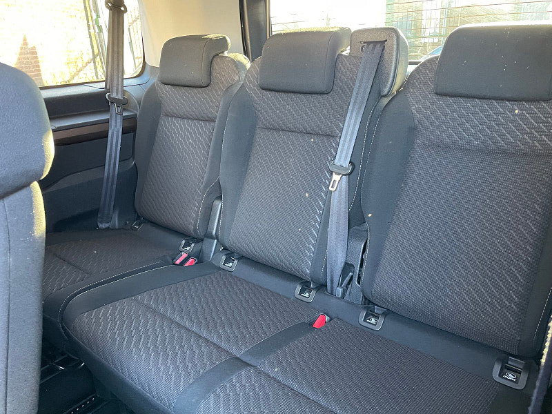 Toyota PROACE Verso 2.0D Family Medium MPV 5dr Diesel Manual MWB Euro 6 (s/s) (8 Seat) (150 ps) 5dr Manual 2026