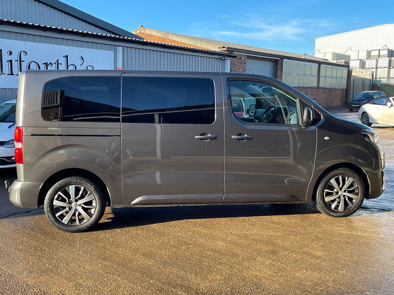 Toyota PROACE Verso 2.0D Family Medium MPV 5dr Diesel Manual MWB Euro 6 (s/s) (8 Seat) (150 ps) 5dr Manual 2026