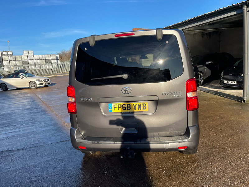 Toyota PROACE Verso 2.0D Family Medium MPV 5dr Diesel Manual MWB Euro 6 (s/s) (8 Seat) (150 ps) 5dr Manual 2026