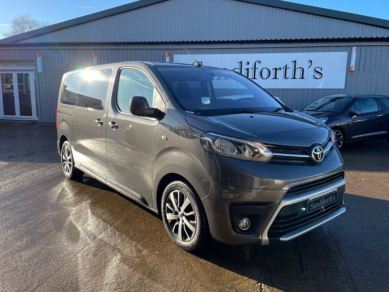 Toyota PROACE Verso 2.0D Family Medium MPV 5dr Diesel Manual MWB Euro 6 (s/s) (8 Seat) (150 ps) 5dr Manual 2026