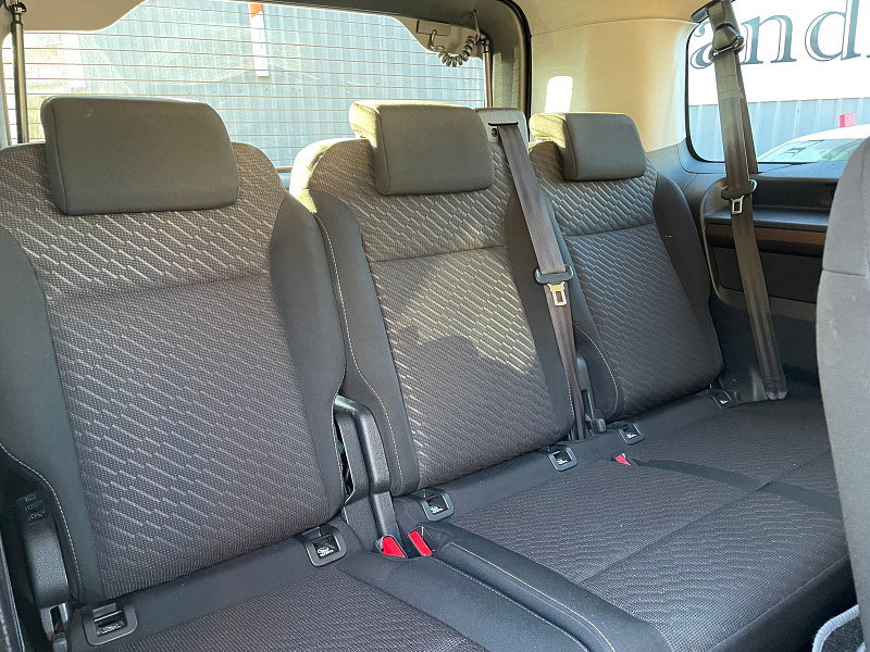 Toyota PROACE Verso 2.0D Family Medium MPV 5dr Diesel Manual MWB Euro 6 (s/s) (8 Seat) (150 ps) 5dr Manual 2026