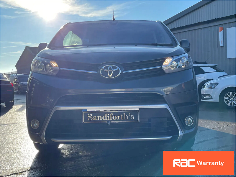 Toyota PROACE Verso 2.0D Family Medium MPV 5dr Diesel Manual MWB Euro 6 (s/s) (8 Seat) (150 ps) 5dr Manual 2026