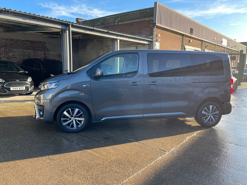 Toyota PROACE Verso 2.0D Family Medium MPV 5dr Diesel Manual MWB Euro 6 (s/s) (8 Seat) (150 ps) 5dr Manual 2026