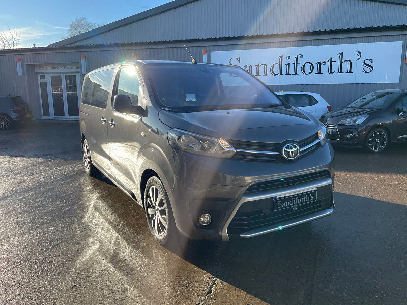 Toyota PROACE Verso 2.0D Family Medium MPV 5dr Diesel Manual MWB Euro 6 (s/s) (8 Seat) (150 ps) 5dr Manual 2026