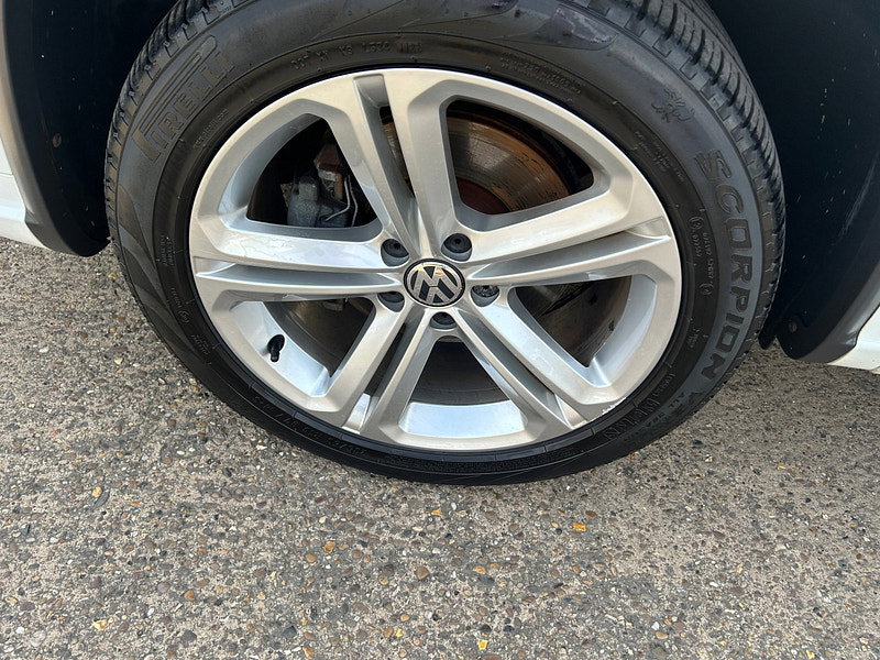 Volkswagen Tiguan 2.0 TDI BlueMotion Tech R-Line SUV 5dr Diesel DSG 4WD Euro 5 (s/s) (Nav) (140 ps) 5dr Automatic 2026