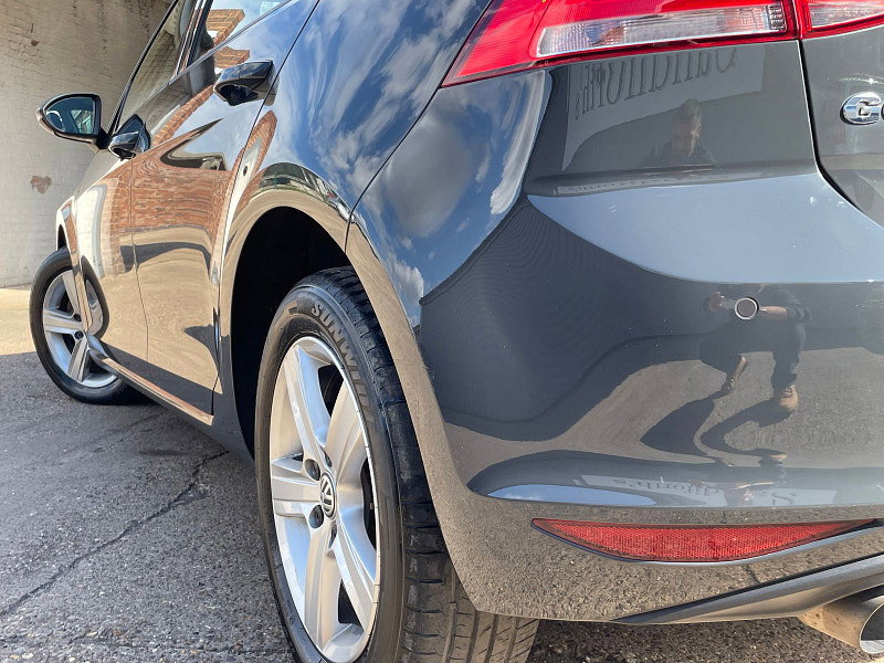 Volkswagen Golf 1.6 TDI BlueMotion Tech Match Edition Hatchback 5dr Diesel Manual Euro 6 (s/s) (110 ps) 5dr Manual 2026