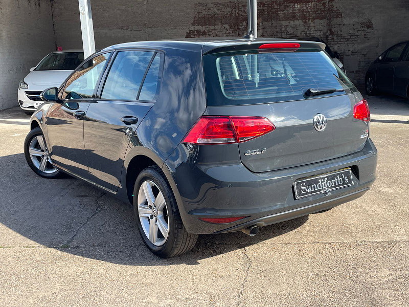 Volkswagen Golf 1.6 TDI BlueMotion Tech Match Edition Hatchback 5dr Diesel Manual Euro 6 (s/s) (110 ps) 5dr Manual 2026