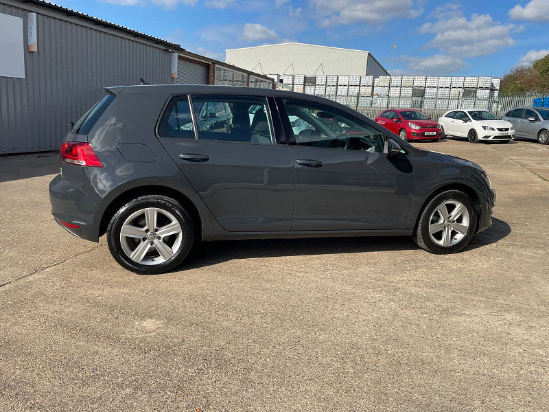 Volkswagen Golf 1.6 TDI BlueMotion Tech Match Edition Hatchback 5dr Diesel Manual Euro 6 (s/s) (110 ps) 5dr Manual 2026