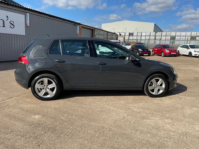 Volkswagen Golf 1.6 TDI BlueMotion Tech Match Edition Hatchback 5dr Diesel Manual Euro 6 (s/s) (110 ps) 5dr Manual 2026