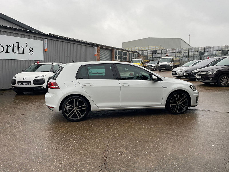 Volkswagen Golf 2.0 TDI BlueMotion Tech GTD Hatchback 5dr Diesel DSG Euro 6 (s/s) (184 ps) 5dr Automatic 2026