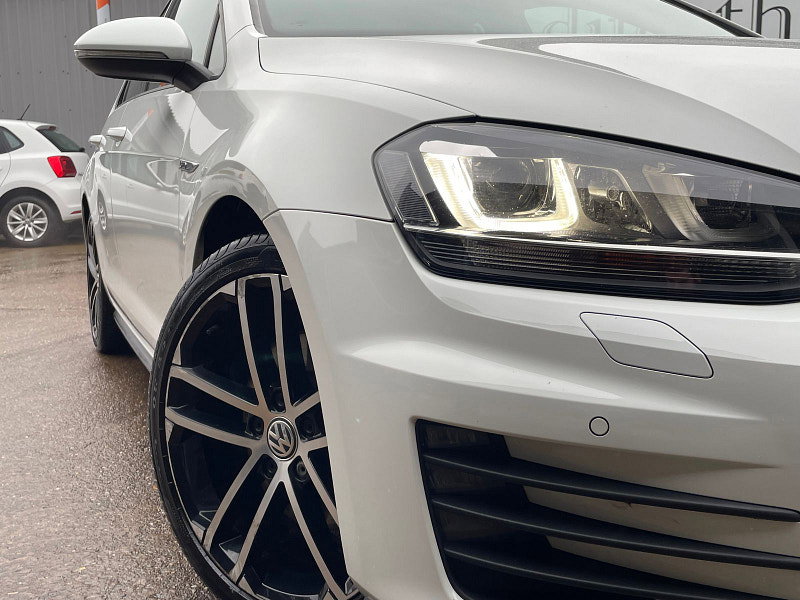 Volkswagen Golf 2.0 TDI BlueMotion Tech GTD Hatchback 5dr Diesel DSG Euro 6 (s/s) (184 ps) 5dr Automatic 2026