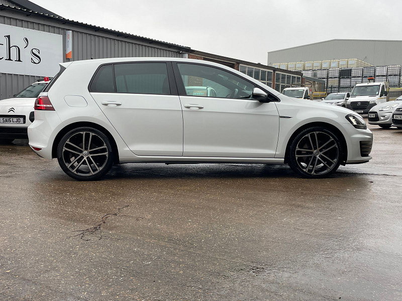 Volkswagen Golf 2.0 TDI BlueMotion Tech GTD Hatchback 5dr Diesel DSG Euro 6 (s/s) (184 ps) 5dr Automatic 2026