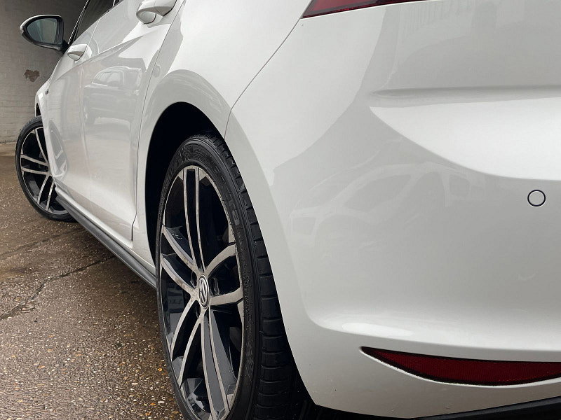 Volkswagen Golf 2.0 TDI BlueMotion Tech GTD Hatchback 5dr Diesel DSG Euro 6 (s/s) (184 ps) 5dr Automatic 2026