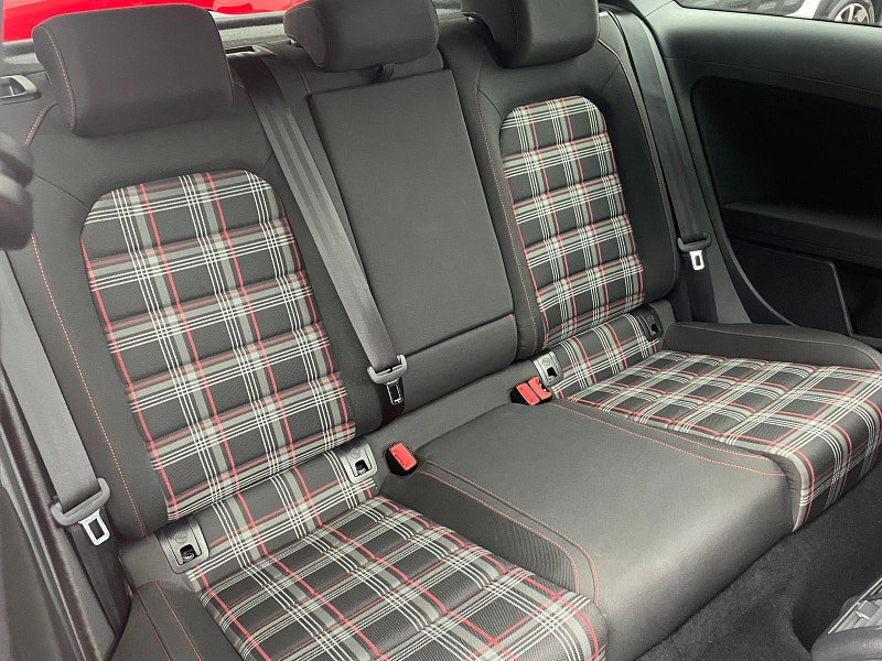 Volkswagen Golf 2.0 TSI GPF GTI Performance Hatchback 3dr Petrol DSG Euro 6 (s/s) (245 ps) 3dr Automatic 2026