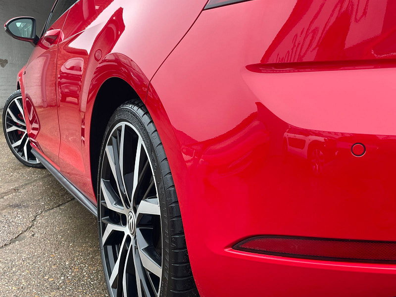 Volkswagen Golf 2.0 TSI GPF GTI Performance Hatchback 3dr Petrol DSG Euro 6 (s/s) (245 ps) 3dr Automatic 2026
