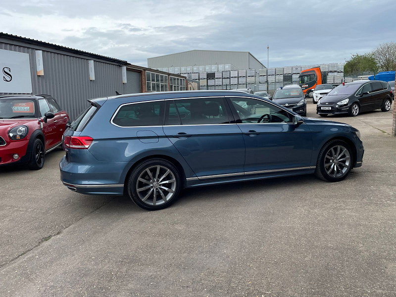 Volkswagen Passat 2.0 R LINE TDI BLUEMOTION TECHNOLOGY DSG 5d 188 BHP 5dr Automatic 2026