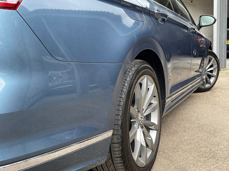 Volkswagen Passat 2.0 R LINE TDI BLUEMOTION TECHNOLOGY DSG 5d 188 BHP 5dr Automatic 2026