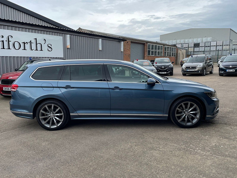 Volkswagen Passat 2.0 R LINE TDI BLUEMOTION TECHNOLOGY DSG 5d 188 BHP 5dr Automatic 2026