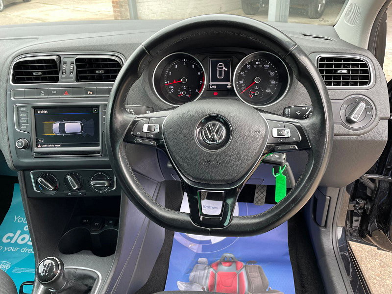 Volkswagen Polo 1.0 MATCH EDITION 5d 74 BHP ONLY 1 FORMER KEEPER, 3 SERVICES ONLY 32K, 3 SERVICES, ALLOYS, AC 5dr Manual 2026