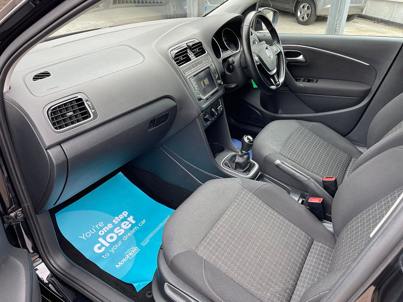 Volkswagen Polo 1.0 MATCH EDITION 5d 74 BHP ONLY 1 FORMER KEEPER, 3 SERVICES ONLY 32K, 3 SERVICES, ALLOYS, AC 5dr Manual 2026
