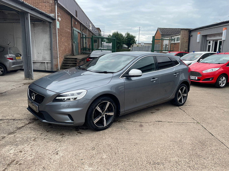 Volvo V40 2.0 D3 R-Design Nav Plus Hatchback 5dr Diesel Auto Euro 6 (s/s) (150 ps) 5dr Automatic 2026