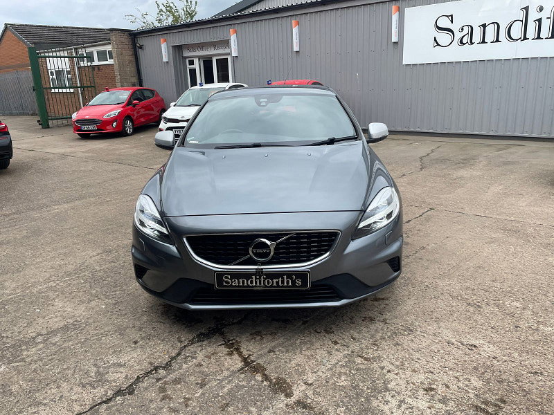 Volvo V40 2.0 D3 R-Design Nav Plus Hatchback 5dr Diesel Auto Euro 6 (s/s) (150 ps) 5dr Automatic 2026