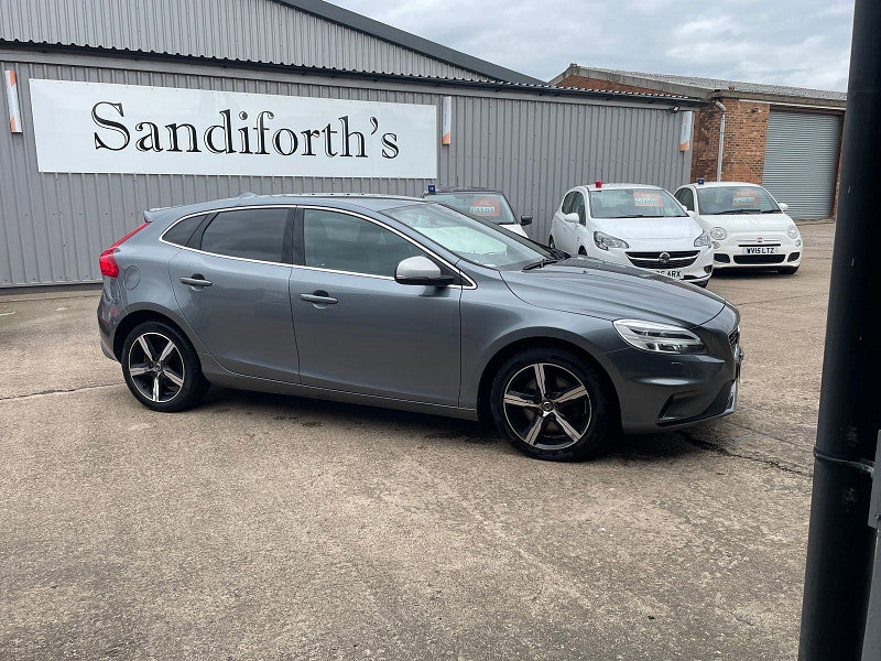Volvo V40 2.0 D3 R-Design Nav Plus Hatchback 5dr Diesel Auto Euro 6 (s/s) (150 ps) 5dr Automatic 2026