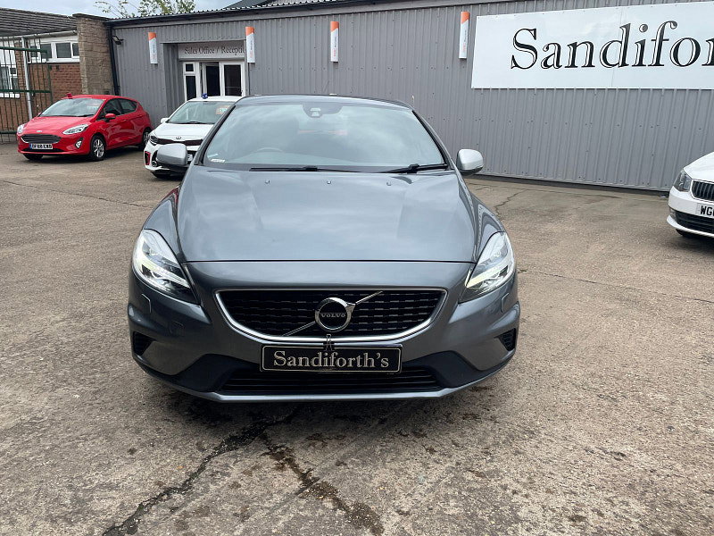 Volvo V40 2.0 D3 R-Design Nav Plus Hatchback 5dr Diesel Auto Euro 6 (s/s) (150 ps) 5dr Automatic 2026