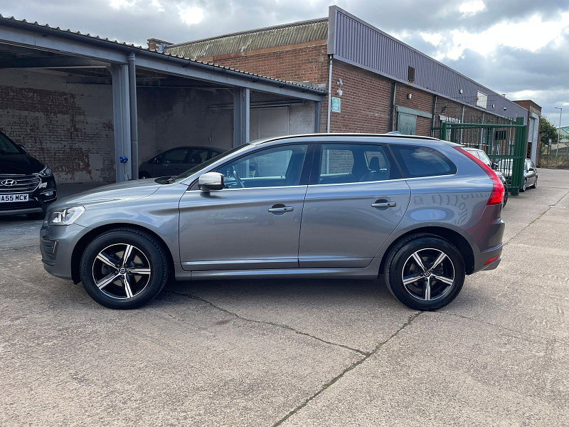 Volvo XC60 2.4 D5 R-Design Nav SUV 5dr Diesel Auto AWD Euro 6 (s/s) (220 ps) 5dr Automatic 2026