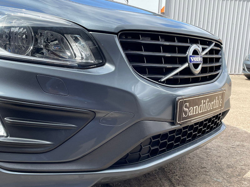 Volvo XC60 2.4 D5 R-Design Nav SUV 5dr Diesel Auto AWD Euro 6 (s/s) (220 ps) 5dr Automatic 2026
