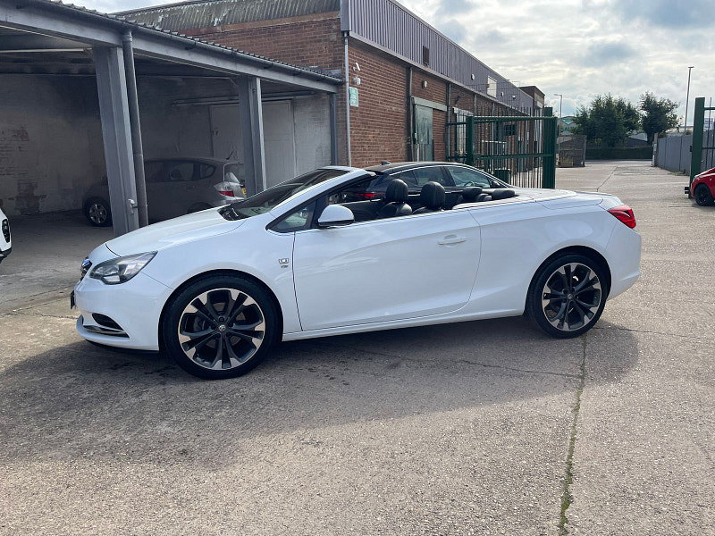 Vauxhall Cascada 2.0 CDTi Elite Convertible 2dr Diesel Manual Euro 5 (s/s) (165 ps) Full Black Leather, 30k From New 2dr Manual 2026