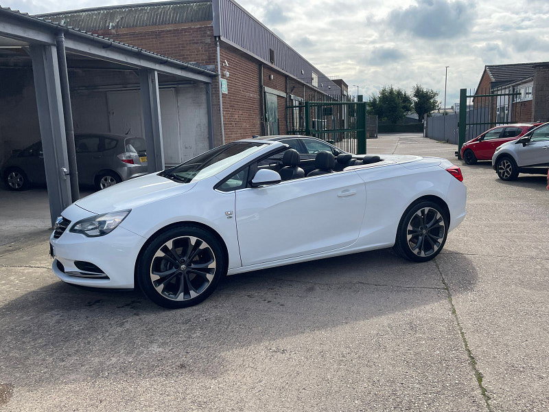 Vauxhall Cascada 2.0 CDTi Elite Convertible 2dr Diesel Manual Euro 5 (s/s) (165 ps) Full Black Leather, 30k From New 2dr Manual 2026