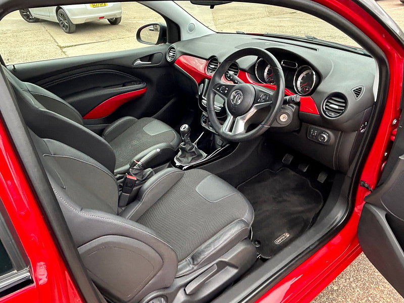 Vauxhall ADAM 1.2i Griffin Hatchback 3dr Petrol Manual Euro 6 (70 ps) 3dr Manual 2026