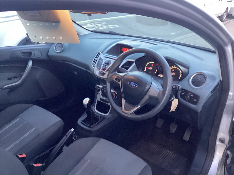 2009 Ford Fiesta in Silver, photo 9 of 12