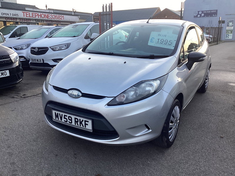 2009 Ford Fiesta in Silver, photo 4 of 12