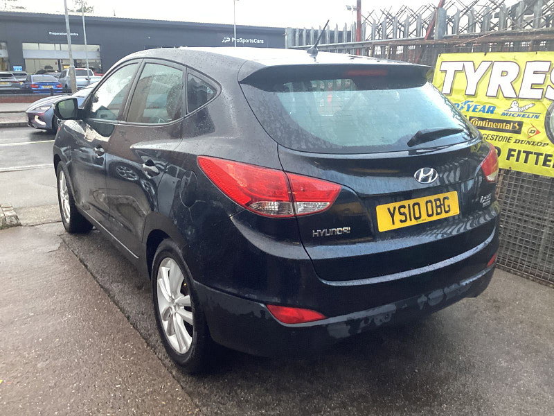 2010 Hyundai IX35 in BLACK, photo 7 of 13
